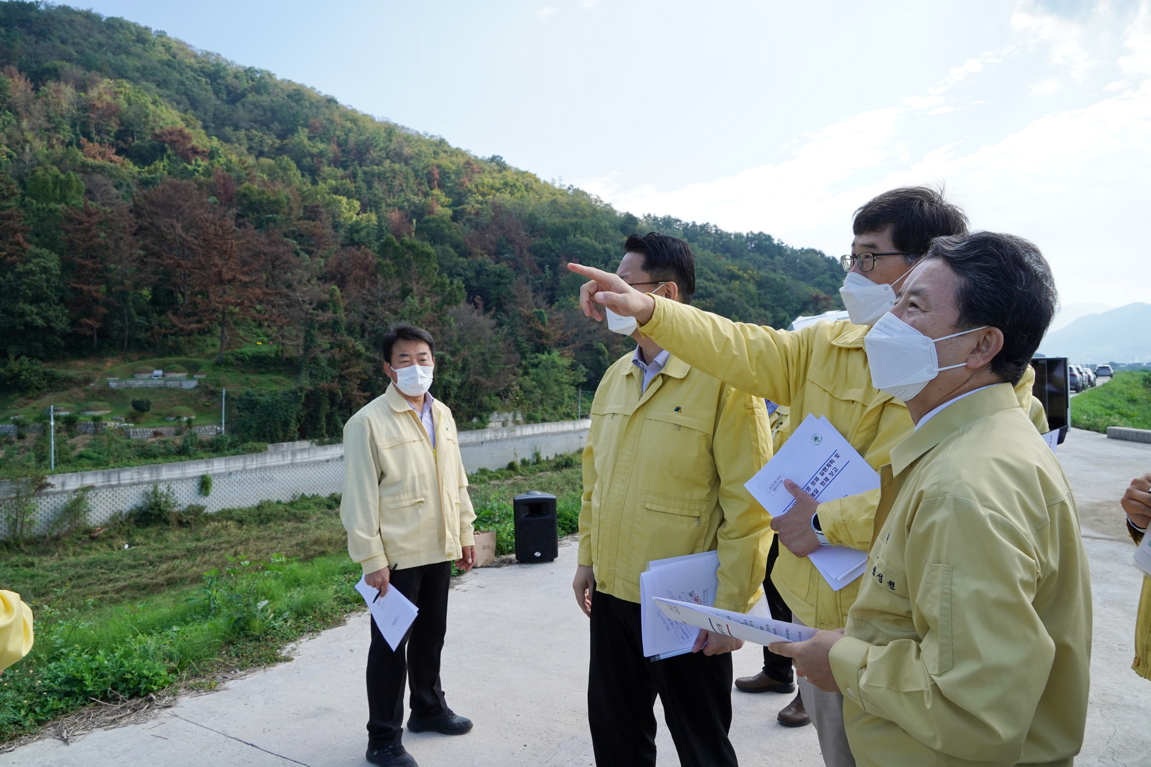 남성현 산림청장, 밀양시 소나무재선충병 피해지 현장 점검 