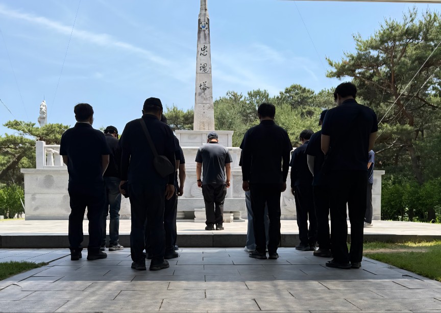 진천산림항공관리소, 호국보훈의 달 충혼탑 참배 후 산업안전교육 실시 이미지1